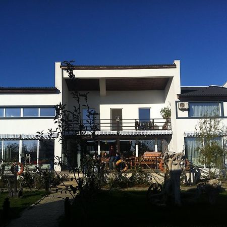 Seaman'S House Hotel วาดู ภายนอก รูปภาพ