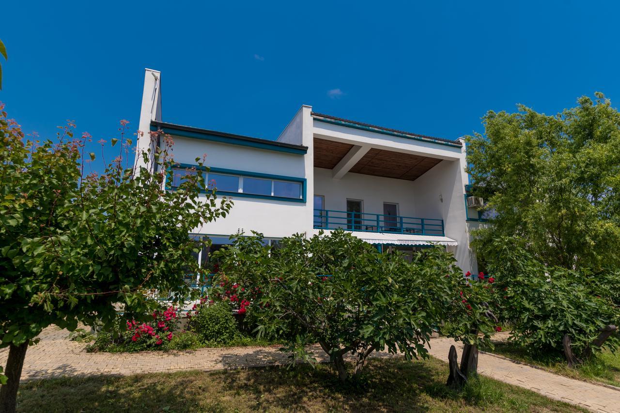 Seaman'S House Hotel วาดู ภายนอก รูปภาพ